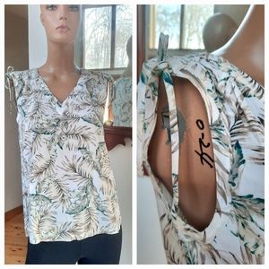 J.Jill.  NWT $79. Size XS. Very Pretty. Fast Ship.